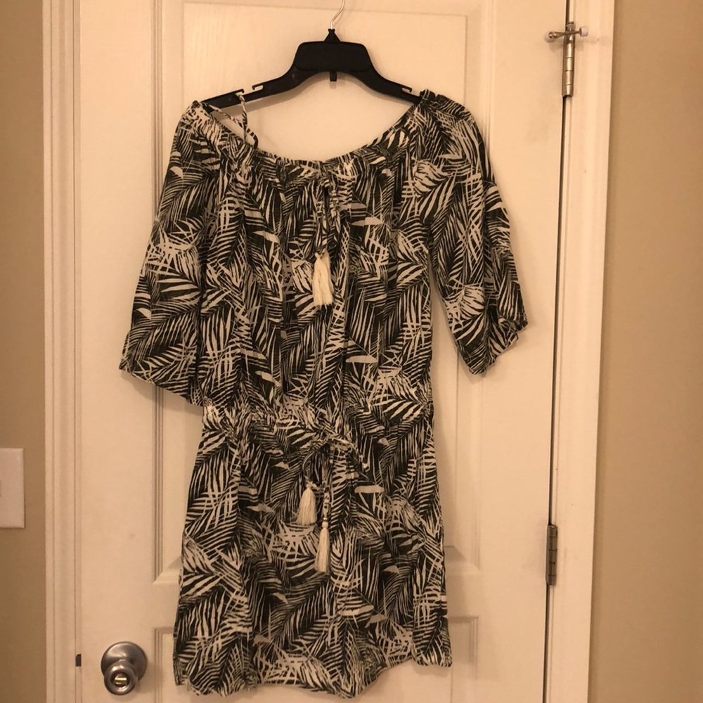 One of a kind super cute palm tree print mini dress🌷🌷🌷🌷🌷